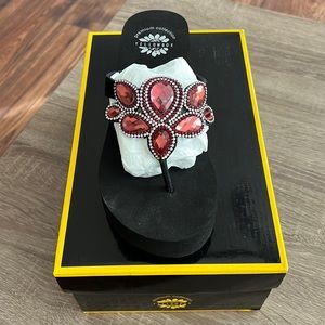 Yellow box premium collection thongs. Size 8.5. New without tags in box.